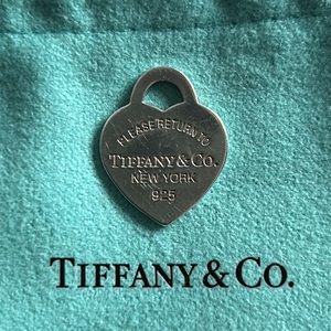 Return to Tiffany Heart Tag Pendant